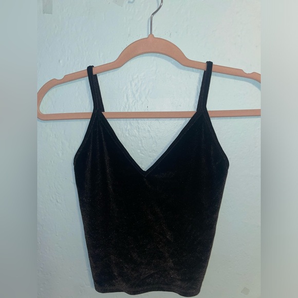 Brandy Melville Cropped Tank Top - Picture 1 of 3